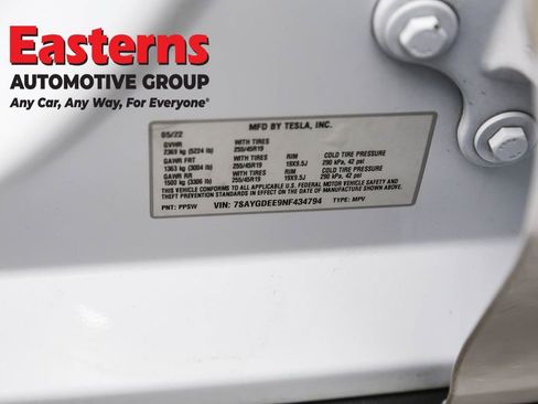 Used 2022 Tesla Model Y Long Range AWD/4WD image 33