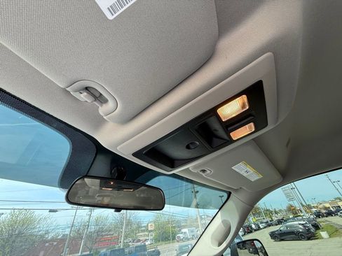 Used 2018 RAM 2500 Tradesman w/ Chrome Appearance Group image 25