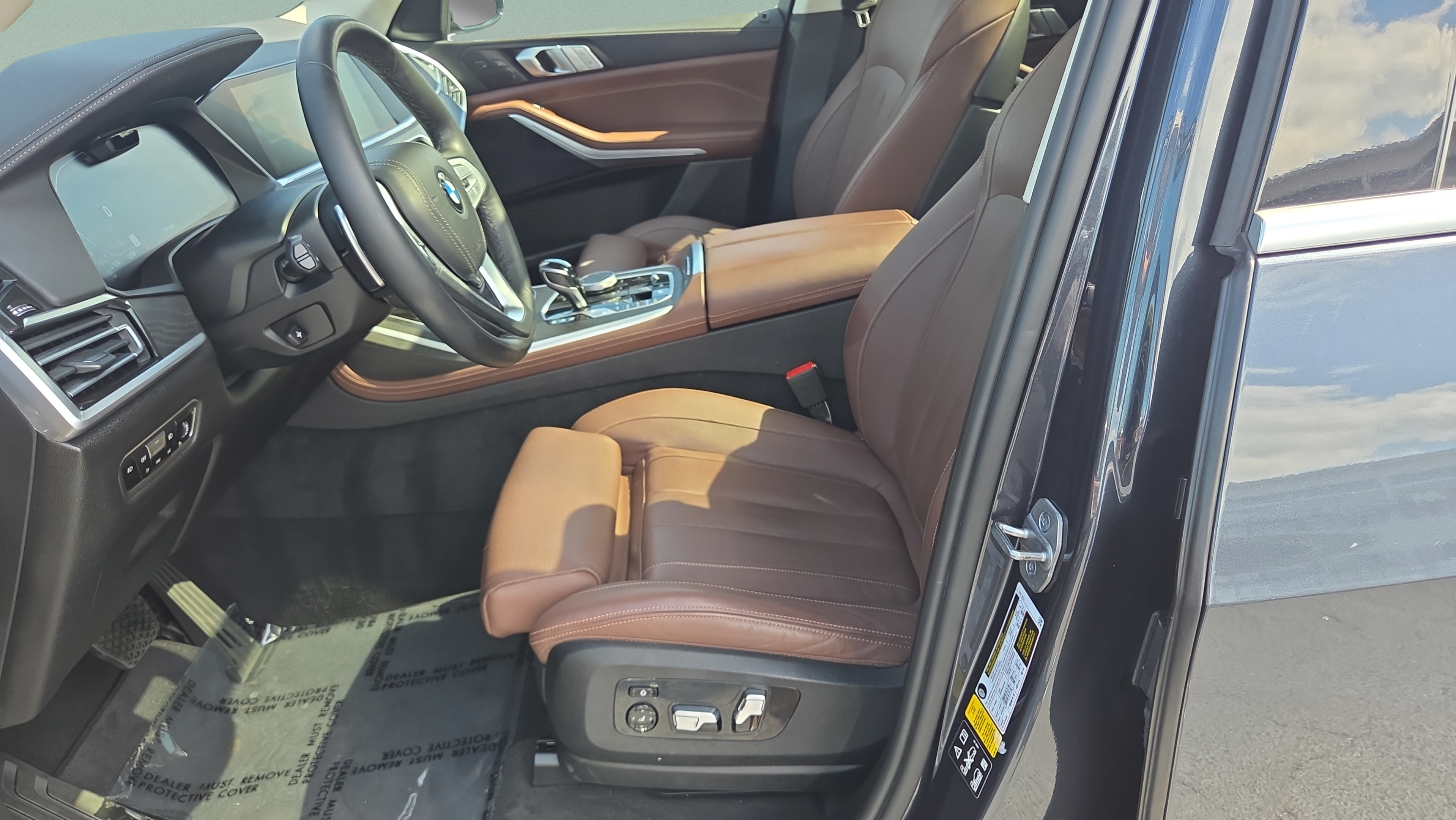 Used 2022 BMW X7 xDrive40i w/ Premium Package AWD/4WD image 9