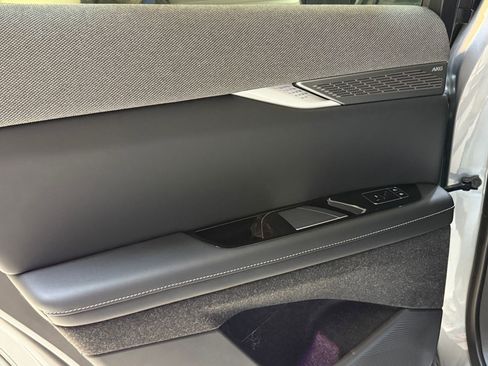 New 2026 Cadillac Optiq Sport 1 image 40