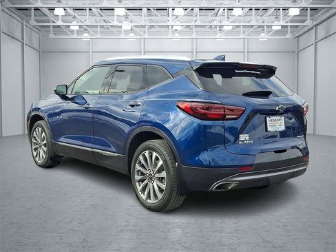 Used 2023 Chevrolet Blazer Premier image 7