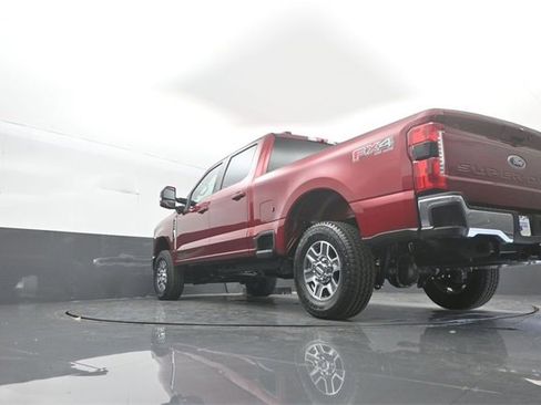 New 2026 Ford F250 Lariat w/ FX4 Off-Road Package image 33