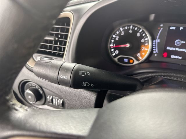 Used 2017 Jeep Renegade Latitude w/ Cold Weather Group AWD/4WD image 16