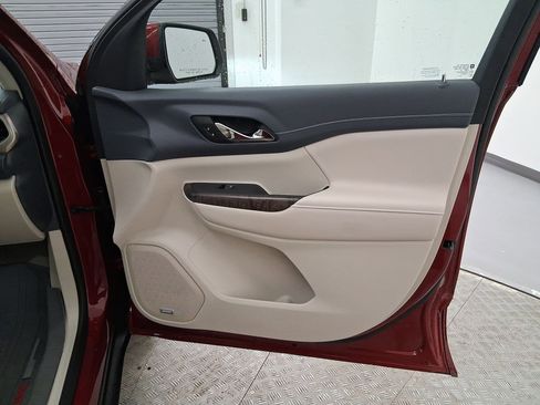 Used 2023 GMC Acadia Denali w/ Denali Ultimate Package image 34