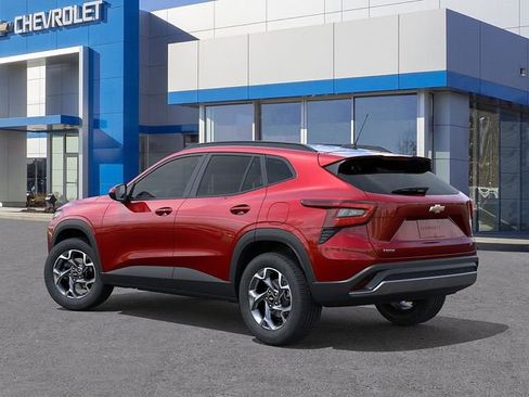 New 2026 Chevrolet Trax LT image 3