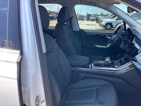 Used 2022 Audi Q7 3.0T Premium AWD/4WD image 30