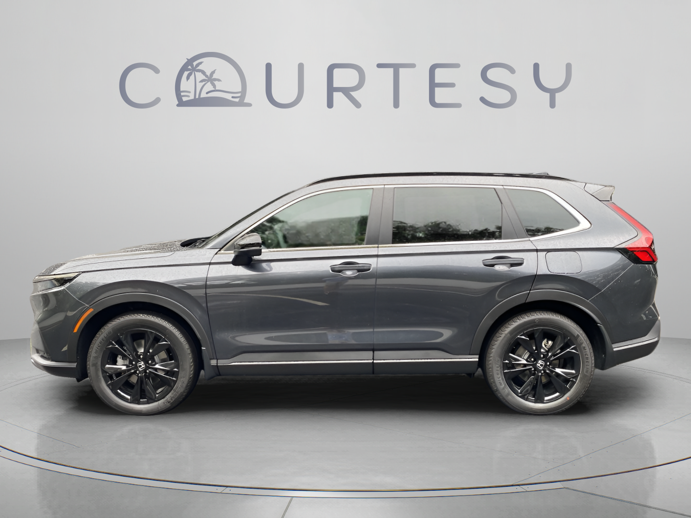 Used 2023 Honda CR-V Sport Touring image 4