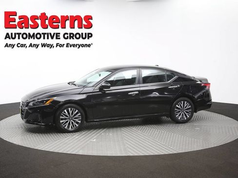 Used 2023 Nissan Altima 2.5 SV FWD image 58