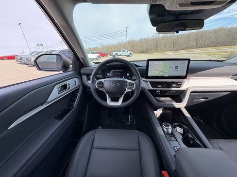 New 2026 Ford Explorer Active w/ Active Comfort Package image 26
