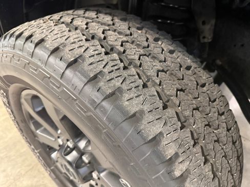 Used 2024 RAM 2500 Big Horn w/ Night Edition image 5