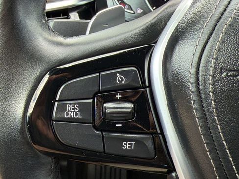 Used 2017 BMW 530i RWD image 17