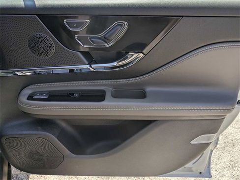 New 2024 Lincoln Corsair Reserve w/ Equipment Group 201A image 38