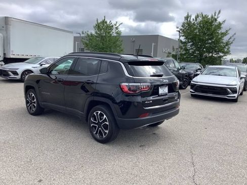 Used 2023 Jeep Compass Limited w/ Sun and Sound Group AWD/4WD image 7