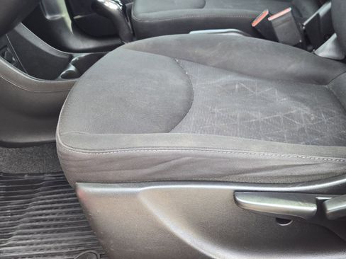 Used 2020 Chevrolet Spark LT image 26