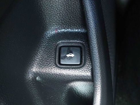 Used 2018 Honda Accord Sport image 28