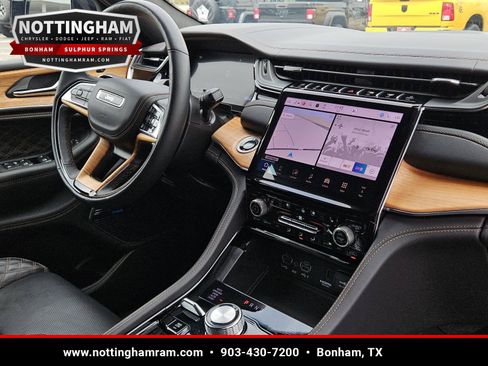 Used 2025 Jeep Grand Cherokee L Summit AWD/4WD image 34