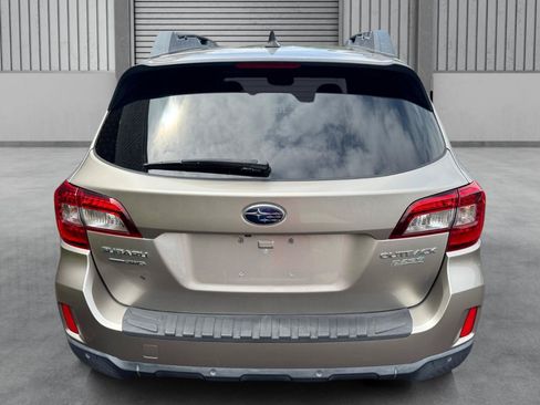 Used 2017 Subaru Outback 2.5i Limited AWD/4WD image 36
