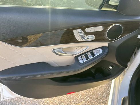 Used 2019 Mercedes-Benz C 300 Sedan image 19