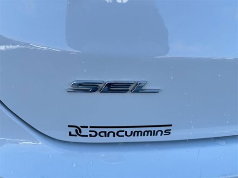 Used 2024 Ford Edge SEL image 26