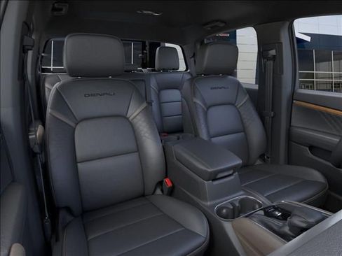 New 2026 GMC Canyon Denali w/ LPO, Denali Black Edition AWD/4WD image 19