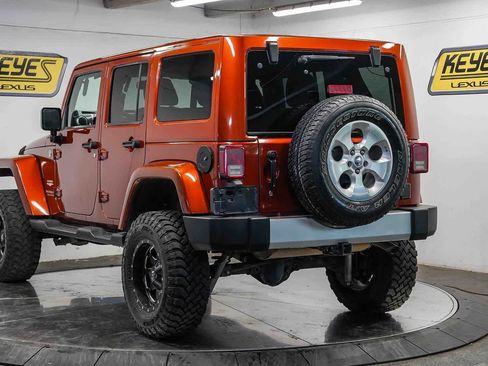 Used 2014 Jeep Wrangler Unlimited Sahara w/ Connectivity Group AWD/4WD image 2
