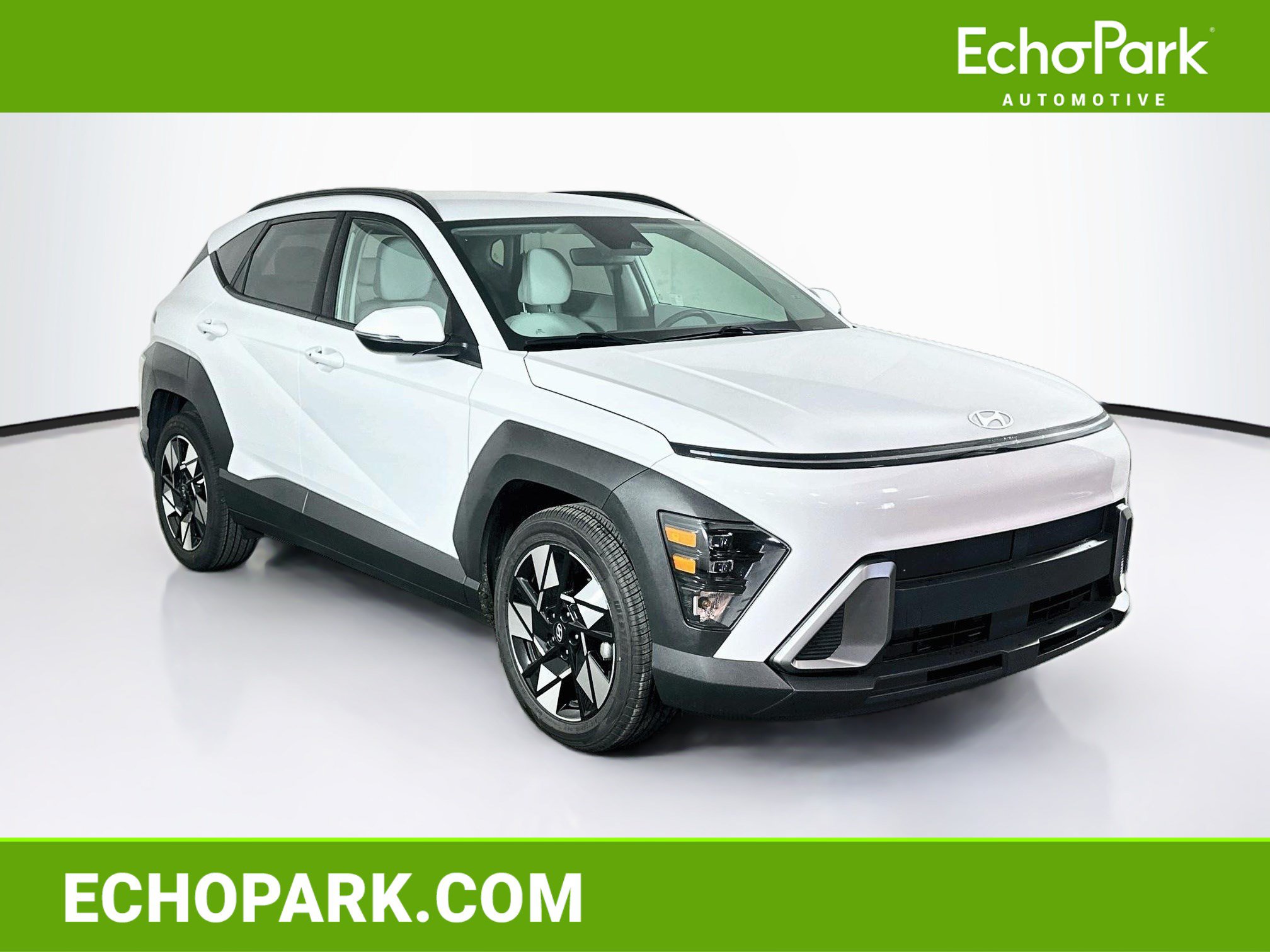 Used 2025 Hyundai Kona SEL FWD image 1