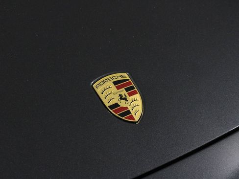 Used 2025 Porsche Macan 4 Electric image 27