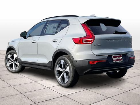 New 2026 Volvo XC40 B5 Plus w/ Protection Package Premier AWD/4WD image 3