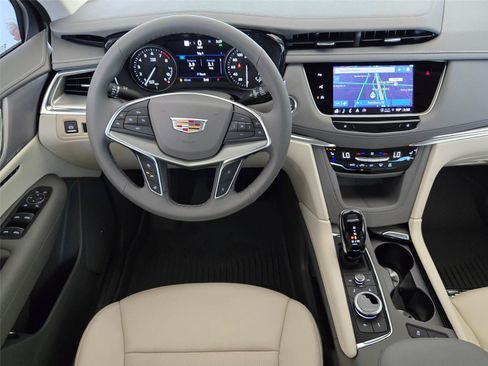 New 2026 Cadillac XT5 Premium Luxury w/ Driver Assist Package FWD image 12