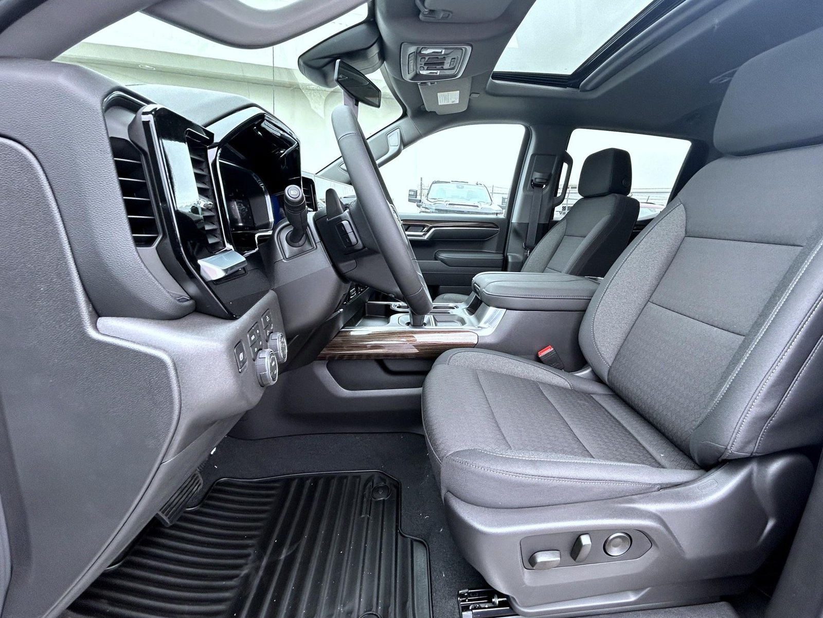 New 2026 Chevrolet Silverado 1500 RST w/ All Star Edition Plus AWD/4WD image 10