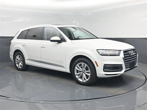 Used 2017 Audi Q7 3.0T Premium Plus image 1
