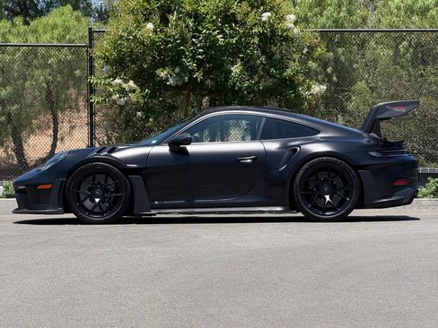 Certified 2025 Porsche 911 GT3 RS w/ Weissach Package RWD image 2