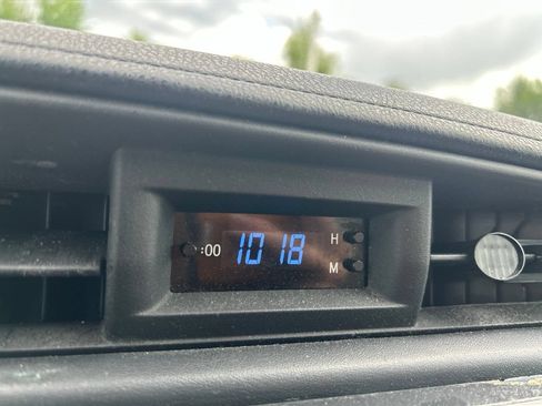 Used 2019 Toyota Corolla LE FWD image 22
