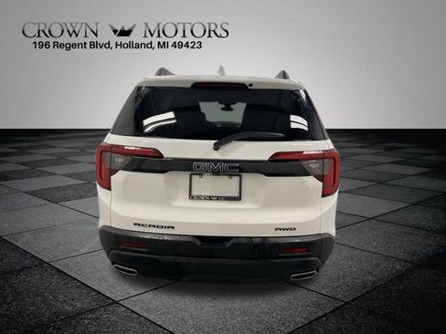 Certified 2023 GMC Acadia SLE w/ Driver Convenience Package image 5