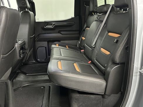 Used 2024 GMC Sierra 1500 AT4 w/ Technology Package image 33