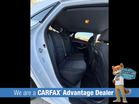 Used 2014 Hyundai Elantra GT FWD image 10