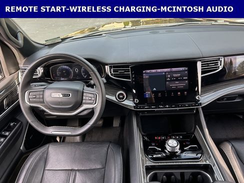 Used 2022 Jeep Wagoneer Series III w/ Premium Group I image 16