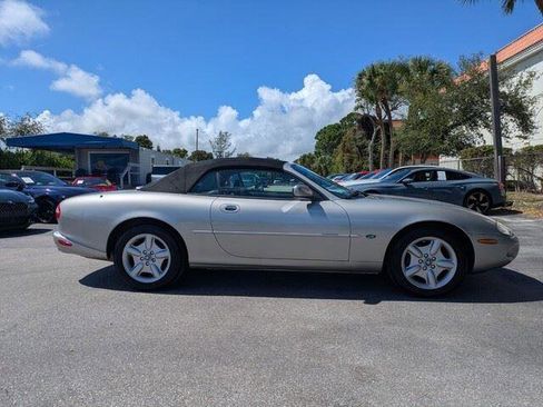 Used 1998 Jaguar XK8 Convertible image 9
