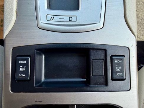 Used 2011 Subaru Outback 2.5i Premium image 33