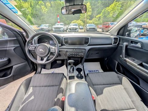 Used 2021 Kia Sportage LX AWD/4WD image 9
