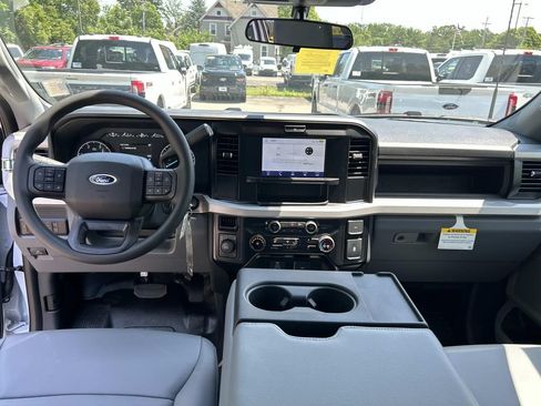 New 2026 Ford F250 XL w/ XL Chrome Package AWD/4WD image 8