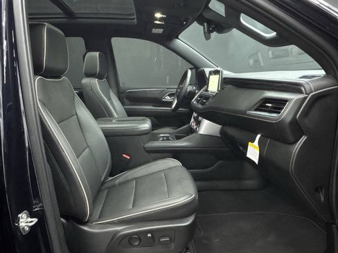 Used 2023 GMC Yukon SLT w/ SLT Premium Package AWD/4WD image 36