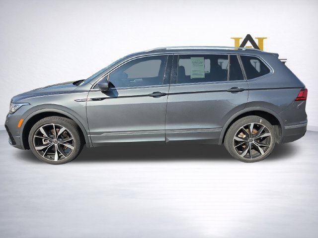 Certified 2024 Volkswagen Tiguan SEL R-Line AWD/4WD image 3