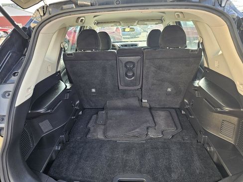 Used 2014 Nissan Rogue S image 23