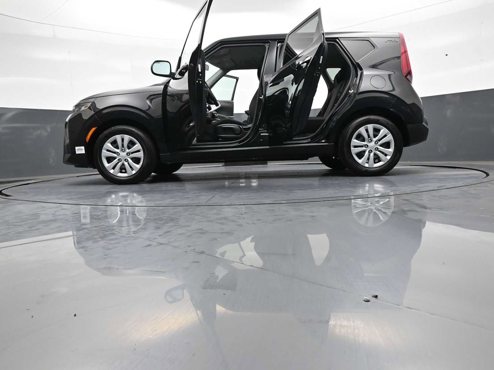 Used 2022 Kia Soul LX FWD image 47