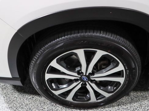 Used 2023 Subaru Forester Limited image 11