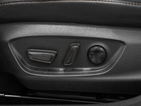 Used 2018 Toyota Camry XLE image 34