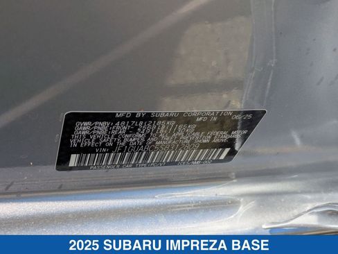 Certified 2025 Subaru Impreza 2.0i image 29