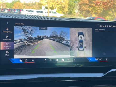 Certified 2025 BMW 530i 530i w/ Premium Package image 4