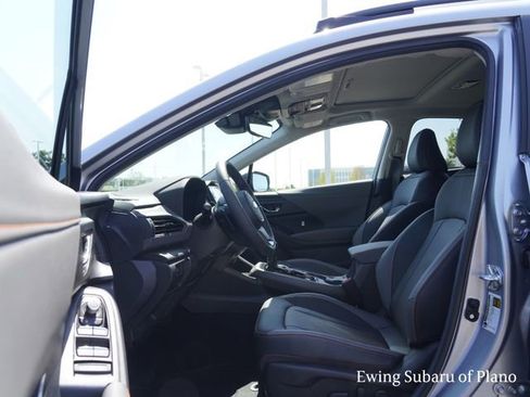 Certified 2025 Subaru Crosstrek 2.5i Limited w/ Crosstrek Mirror Package image 5